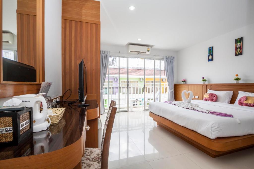 Larn Park Resortel Patong Phòng bức ảnh