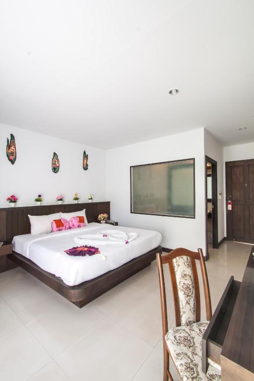 Larn Park Resortel Patong Phòng bức ảnh