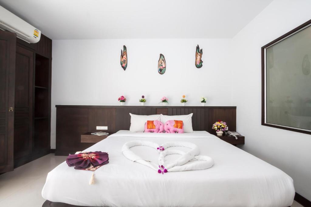 Larn Park Resortel Patong Phòng bức ảnh