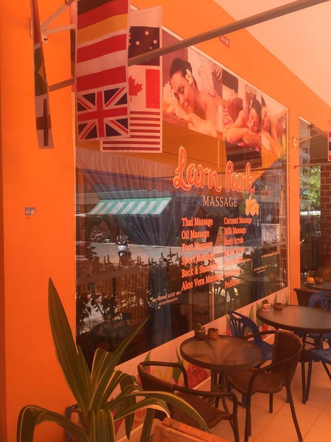 Larn Park Resortel Patong Ngoại thất bức ảnh