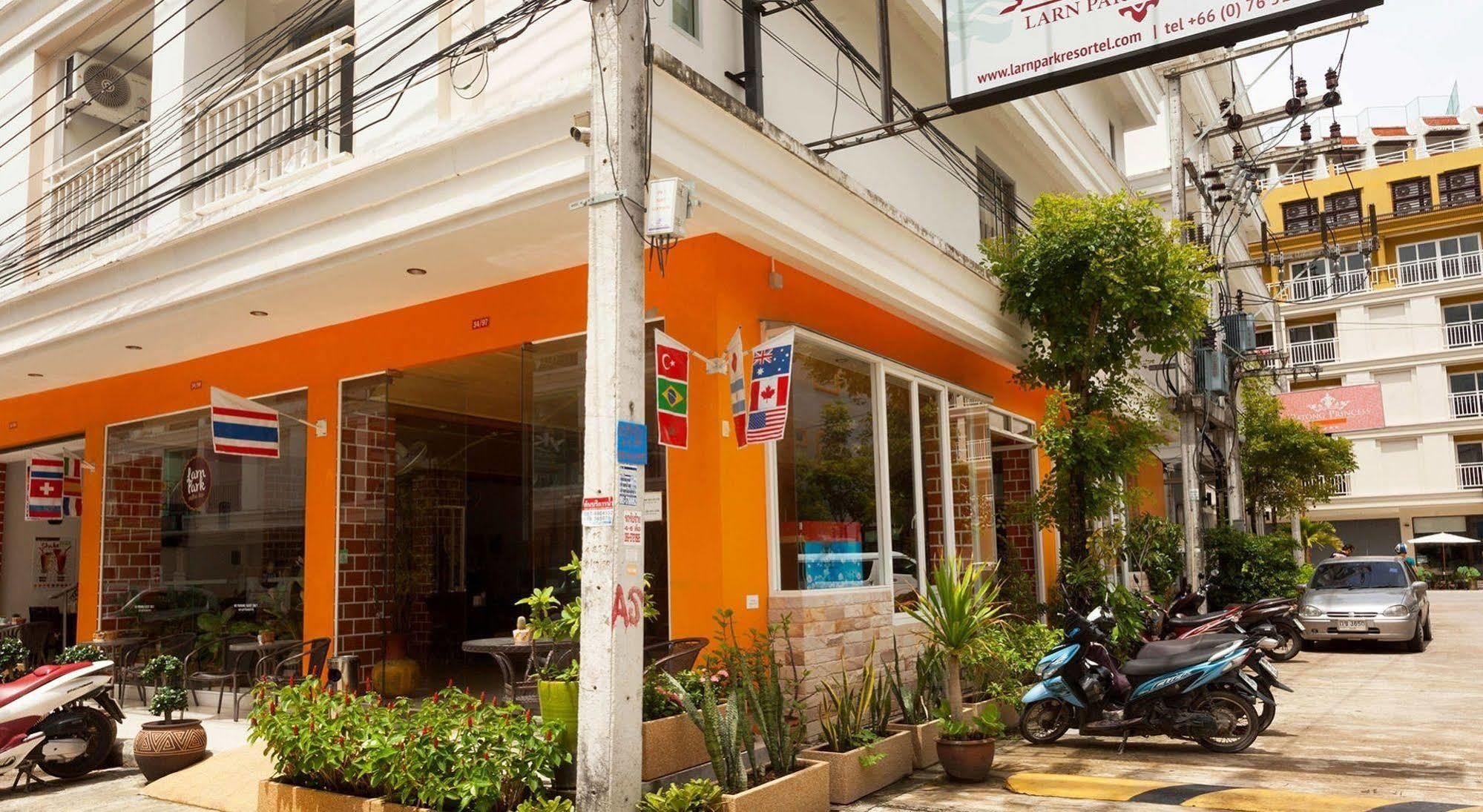 Larn Park Resortel Patong Ngoại thất bức ảnh