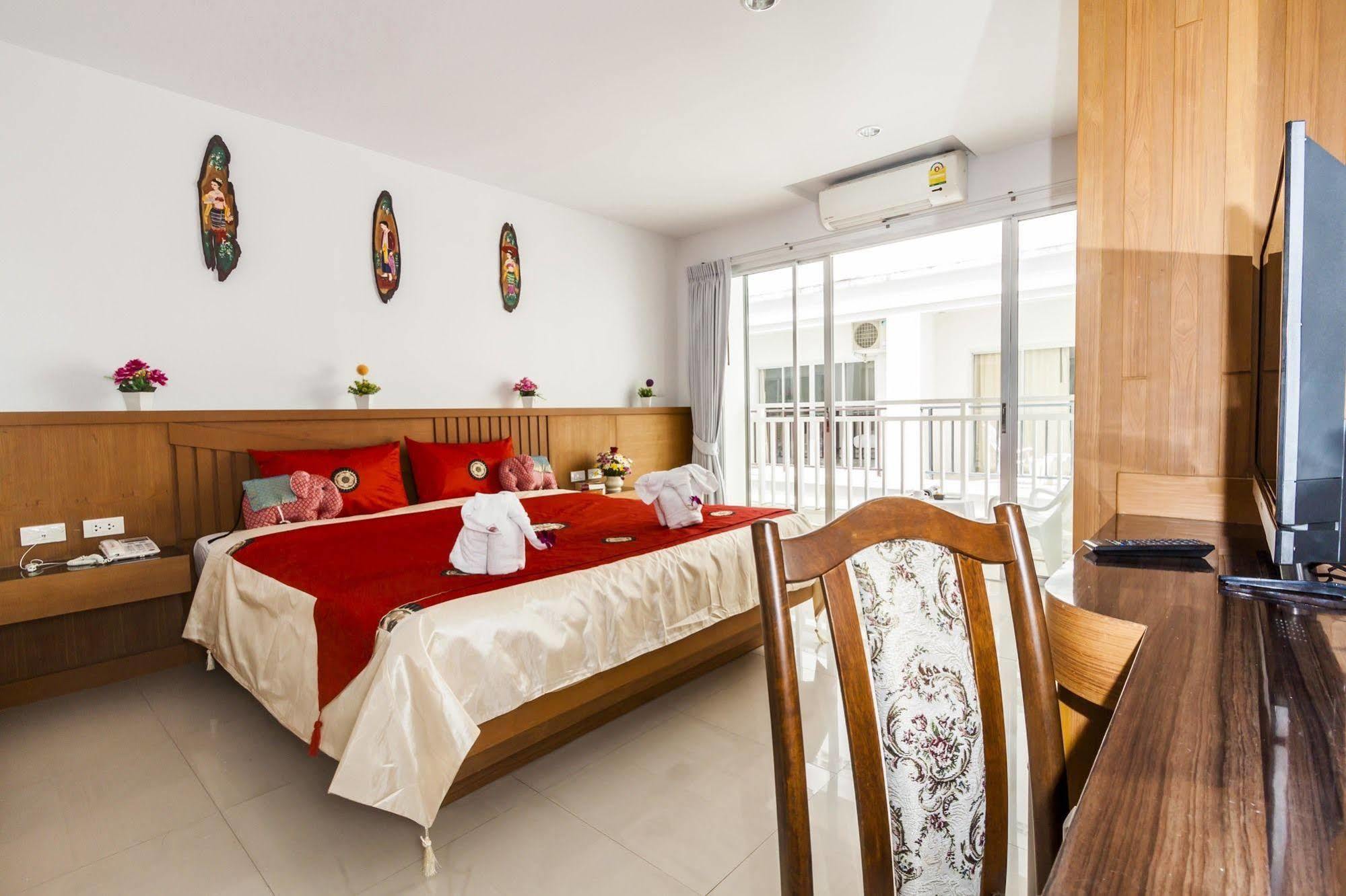 Larn Park Resortel Patong Ngoại thất bức ảnh