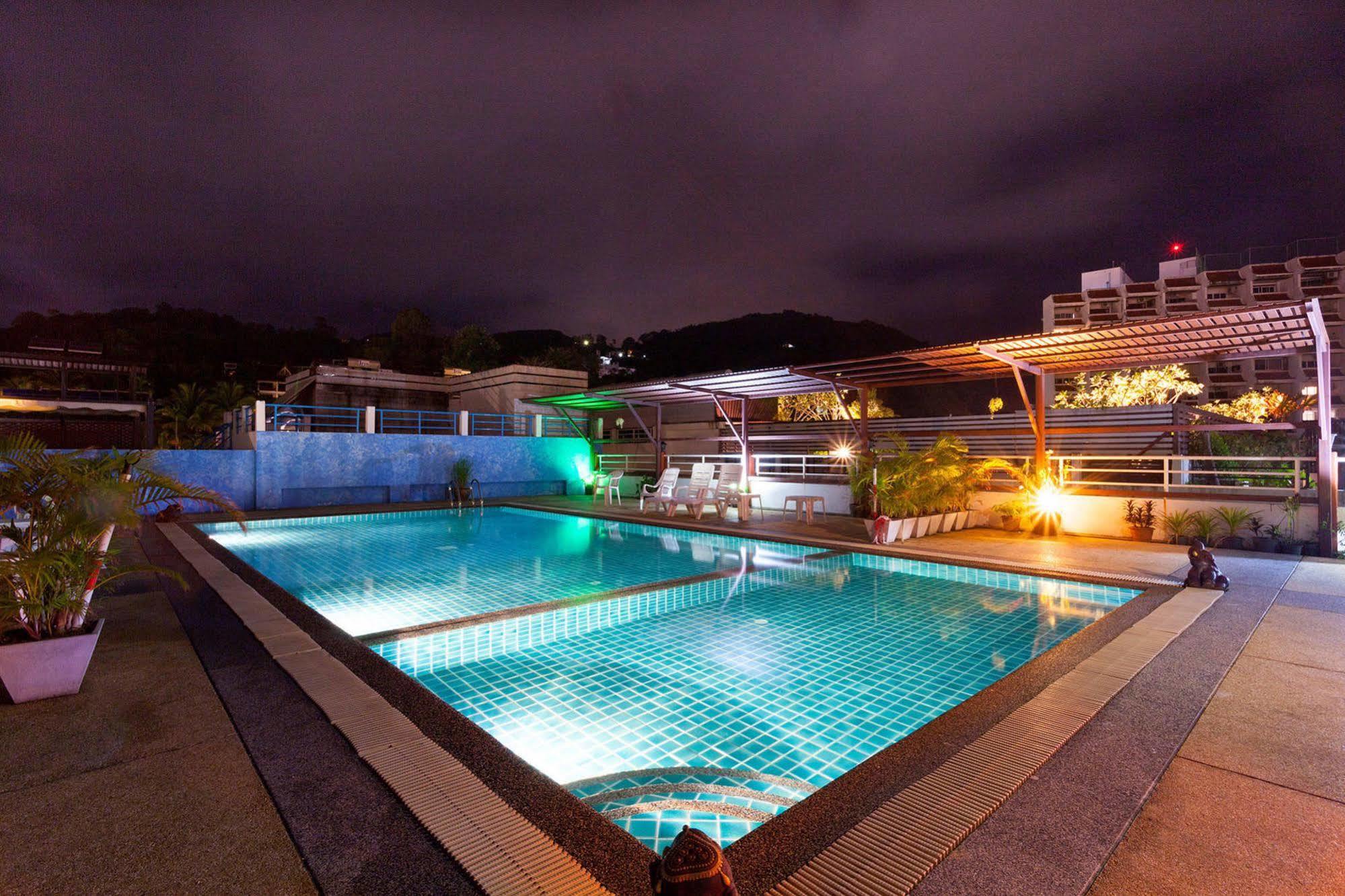 Larn Park Resortel Patong Ngoại thất bức ảnh